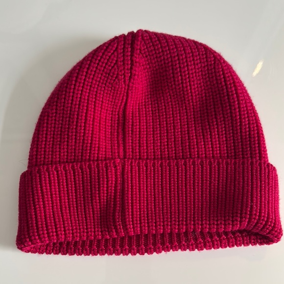 Canada Goose Pink Ribbed Knit Beanie Hat - Picture 2 of 2